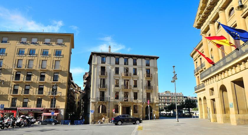 Hostal Arriazu بنبلونة المظهر الخارجي الصورة