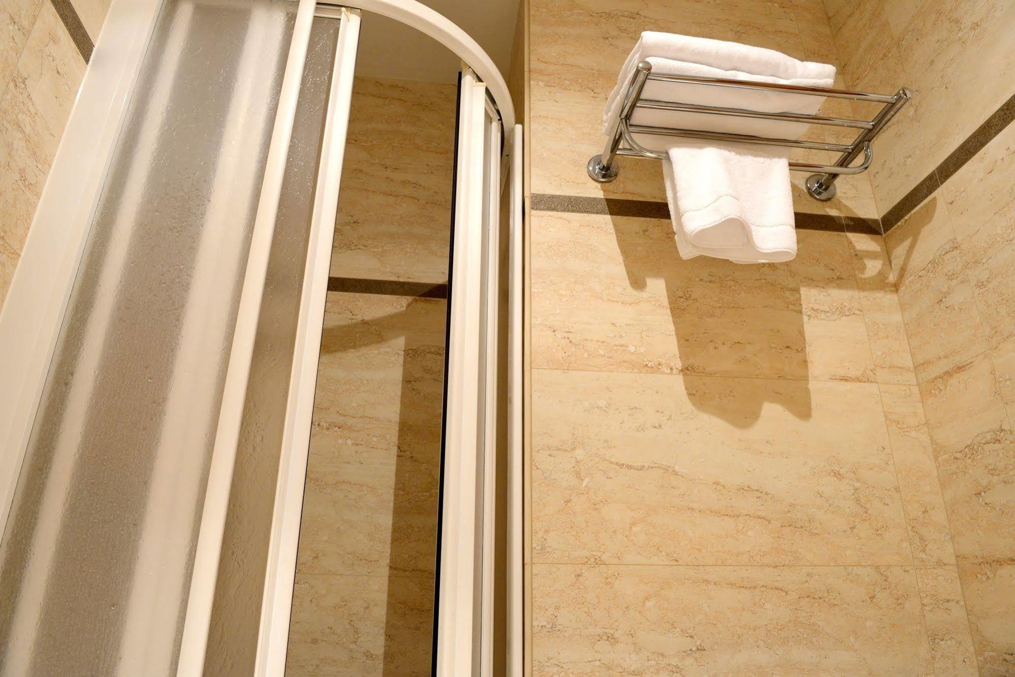 Hostal Arriazu بنبلونة المظهر الخارجي الصورة
